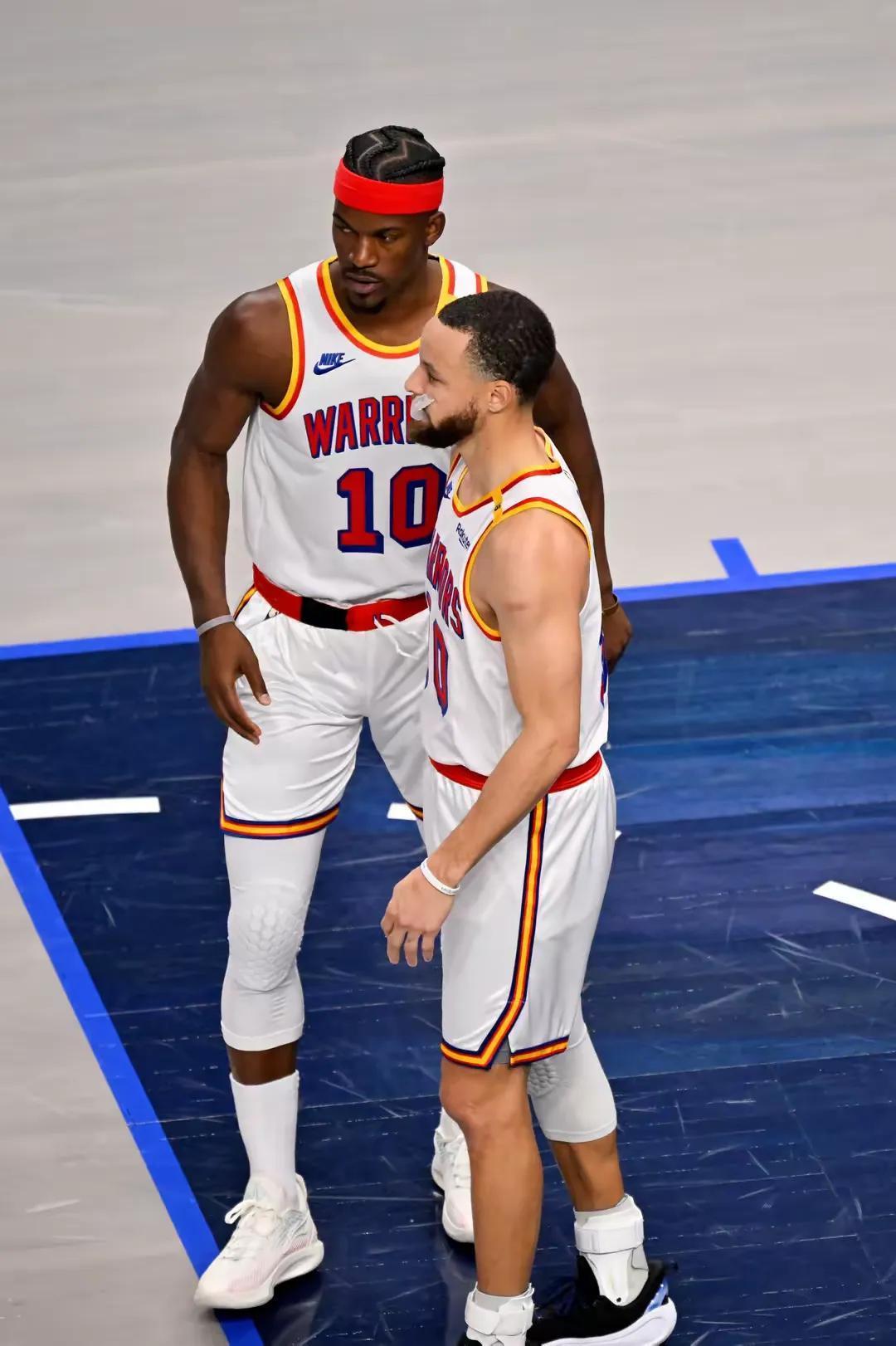 爵士险胜快船，塔图姆统治全场的简单介绍