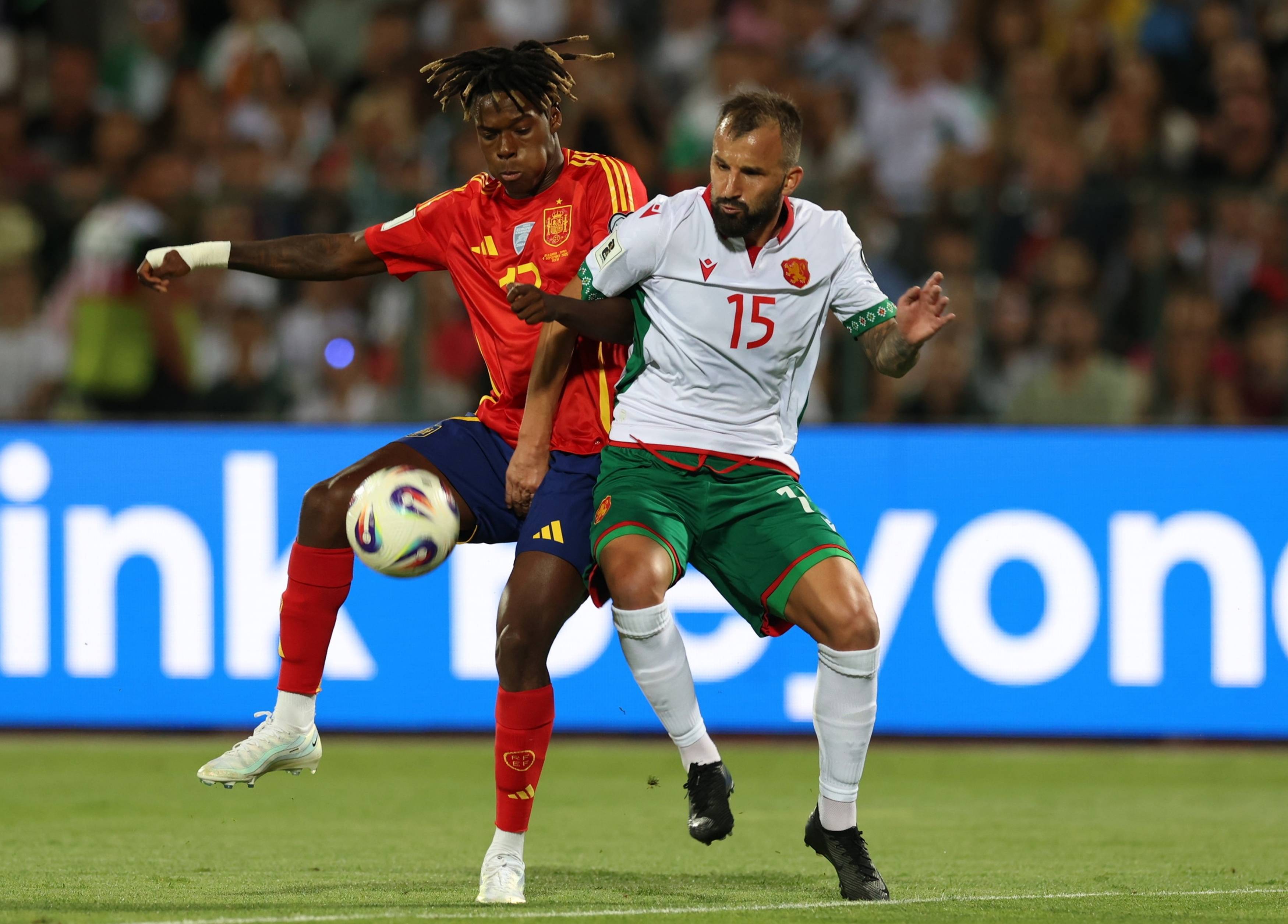 关于比利时轻取多特蒙德，奥亚尔萨瓦尔带队取胜的信息