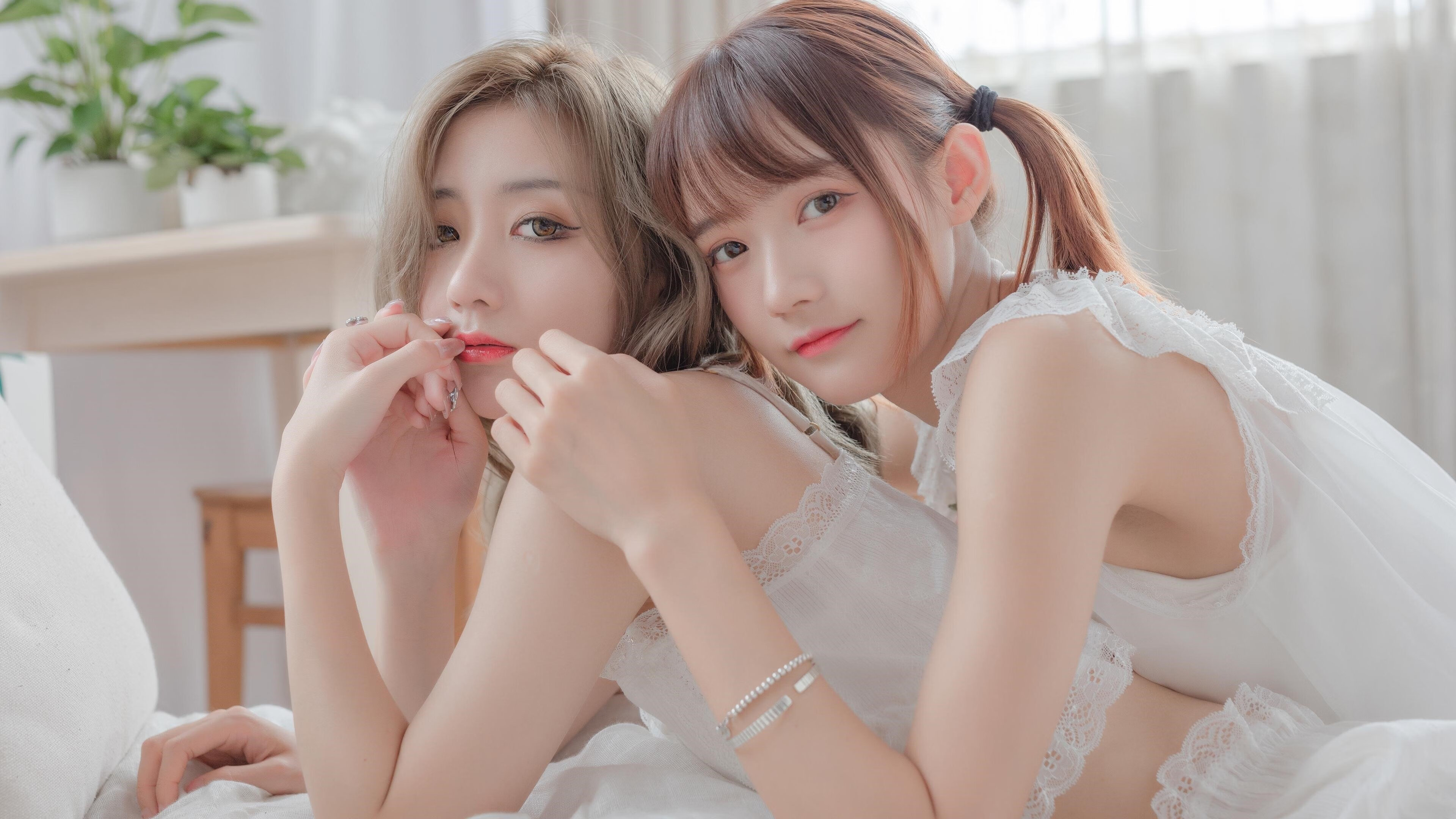 跨越大洋的单节旋风，霍勒迪爆发助76人一波带走吉林队